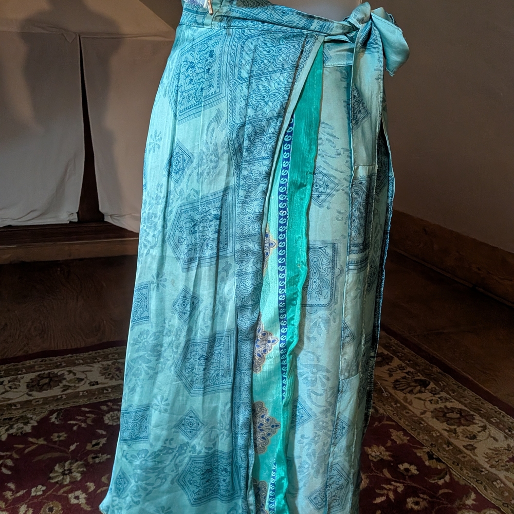 Elegant Teal Maxi Skirt